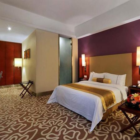 Shenzhen Caa Holy Sun Hotel, Luohu Railway Station 외부 사진