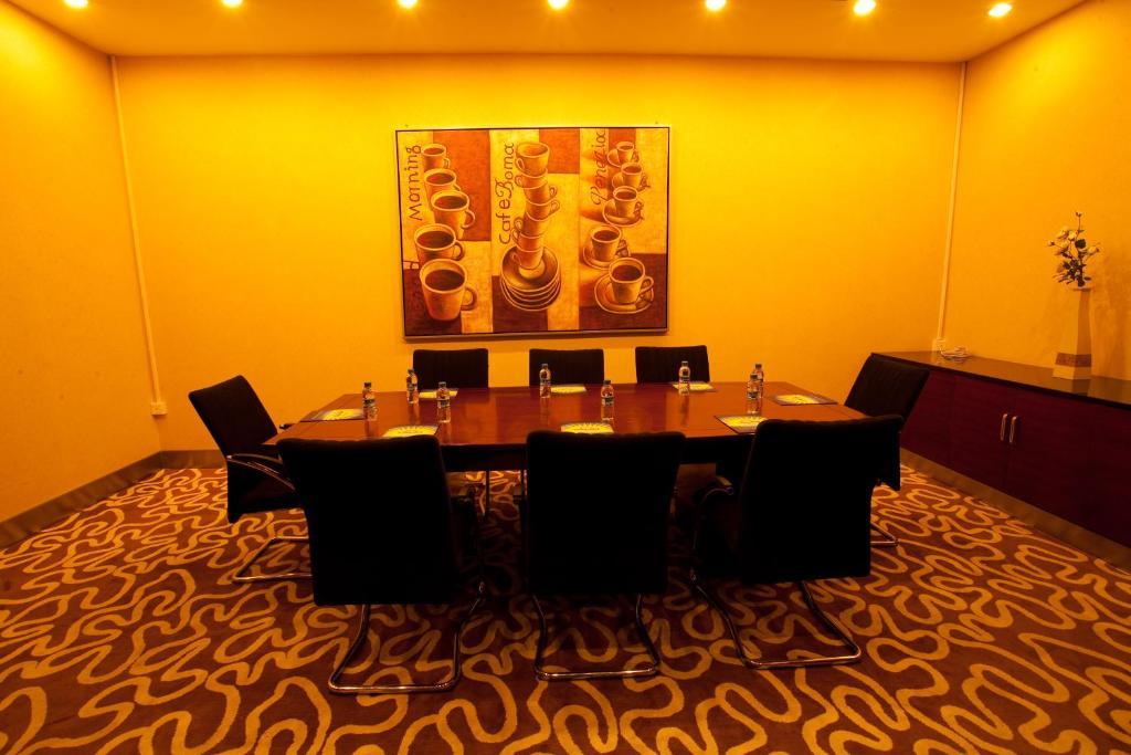 Shenzhen Caa Holy Sun Hotel, Luohu Railway Station 외부 사진